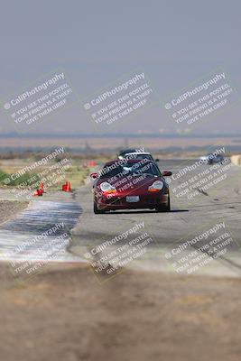 media/Sep-20-2025-Extreme Speed (Sat) [[1fcc23683c]]/Orange (Mid Intermediate)/Session 2 (Sunrise)/